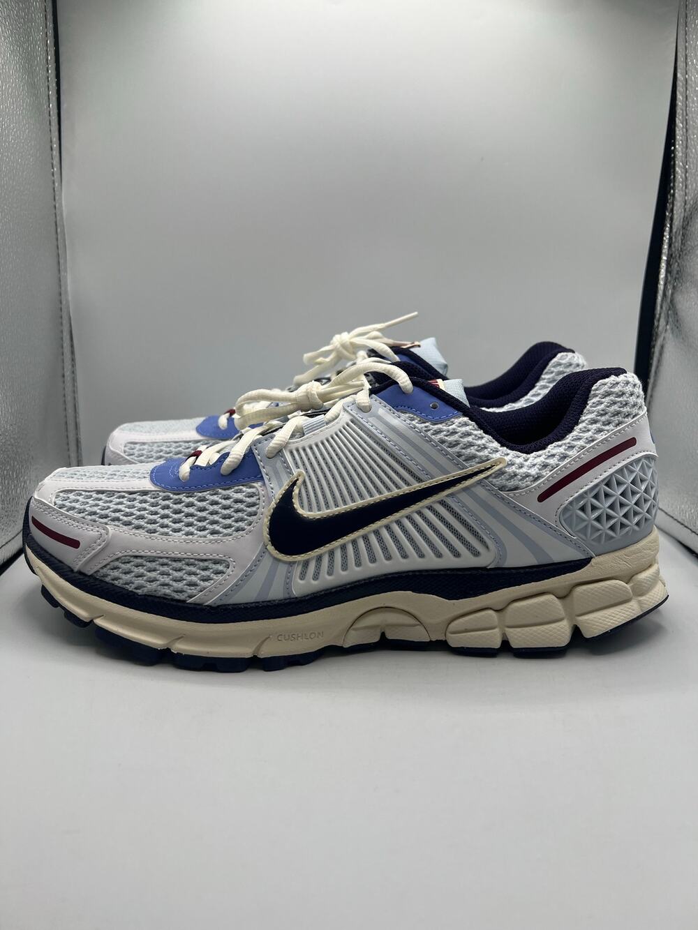 Nike Air Zoom Vomero 5 “Blue Tint” size 11w/9.5 men’s